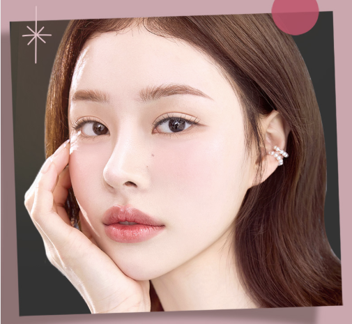 인간의얼굴, 속눈썹, 사람, 입술이(가) 표시된사진AI 생성콘텐츠는정확하지않을수있습니다.