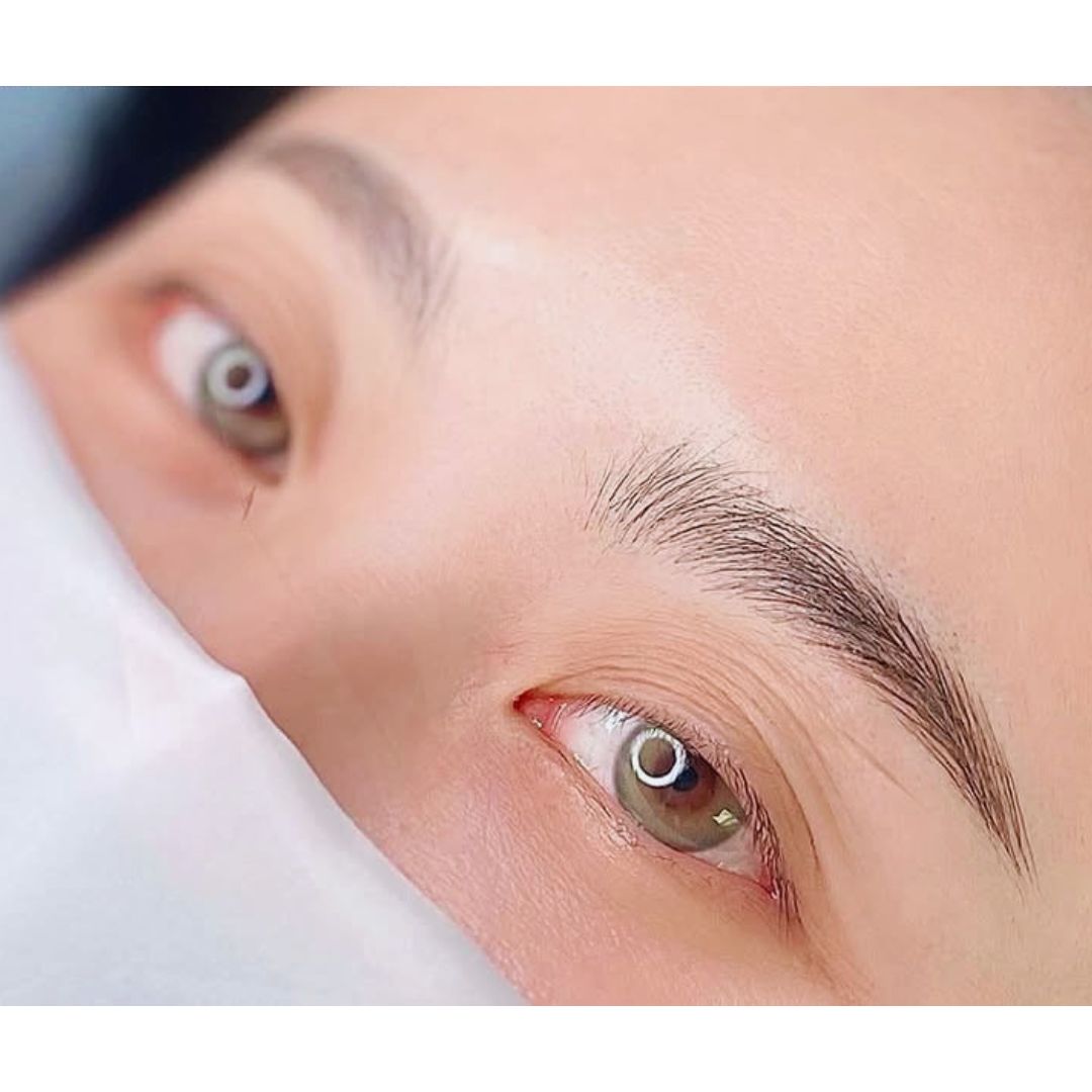 Semi-Permanent Makeup Eyebrow